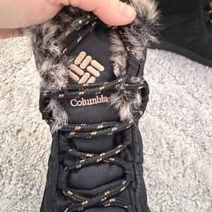 Columbia Minx Shorty Black Boots with Faux Fur Trim EU 37 US 6